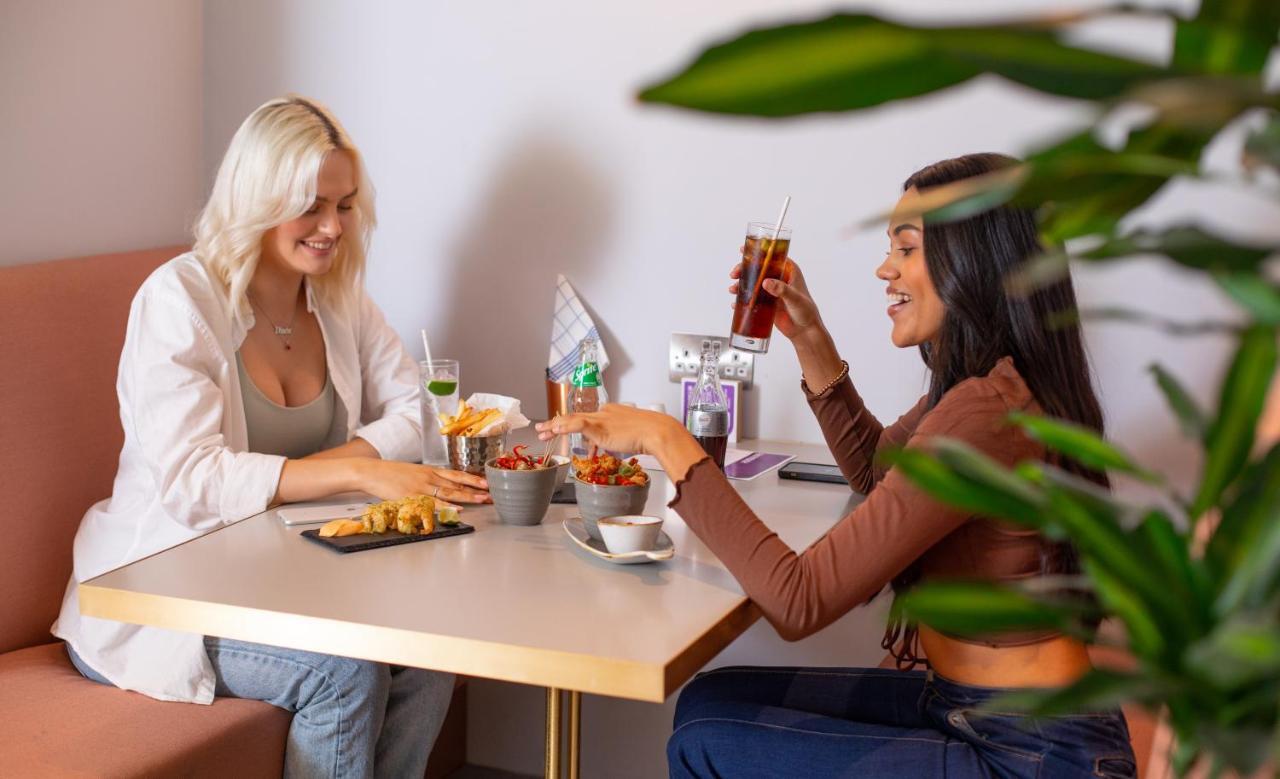 Yotel London City Экстерьер фото